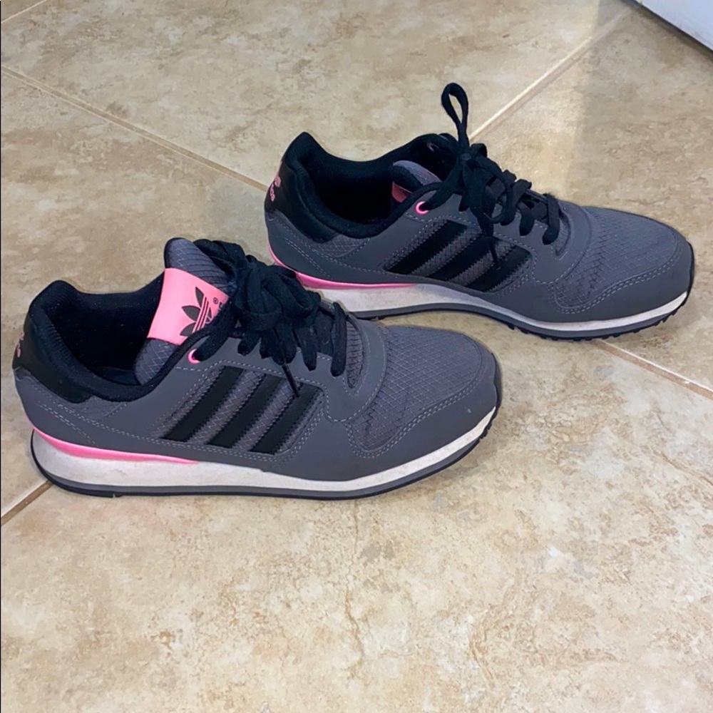 Size 7 Women’s Adidas Sneakers - gray/black/pink